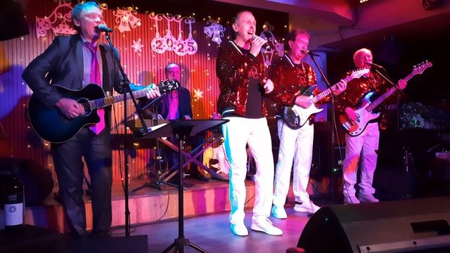 "Не повторяется такое никогда".
ВИА"ПЛАМЯ"🔥 и ВИА"ПОЮЩИЕ"🎸
Декабрь 2024 года.🎄☃️❄️