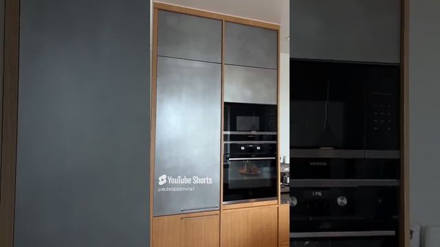 Столешница и фасады из брашированной стали! Фасады и корпус шпон! #music #diy #home #kitchendesign