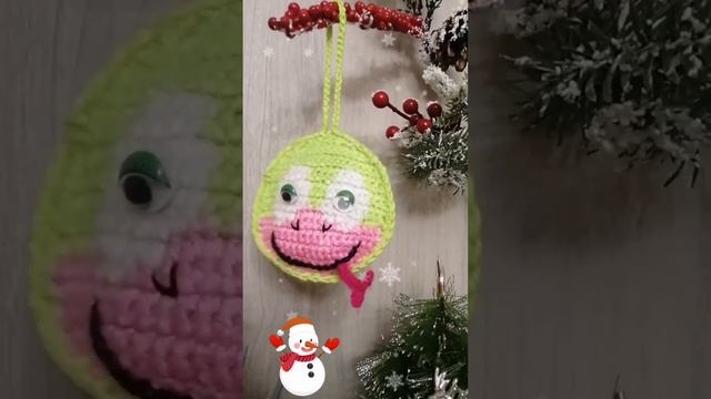 Змейка, как елочная игрушка