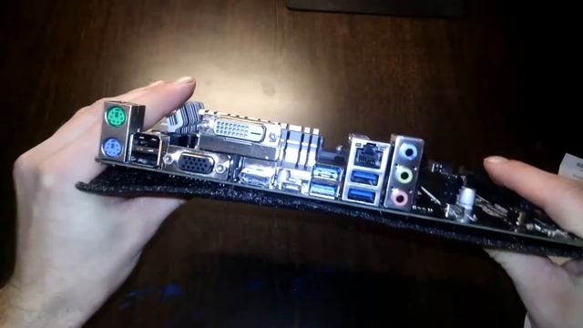 Распаковка/анбоксинг Ryzen 5 1500X и AsRock AB350M PRO4