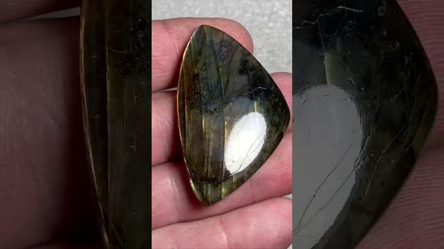 Лабрадор кабошон 41230
