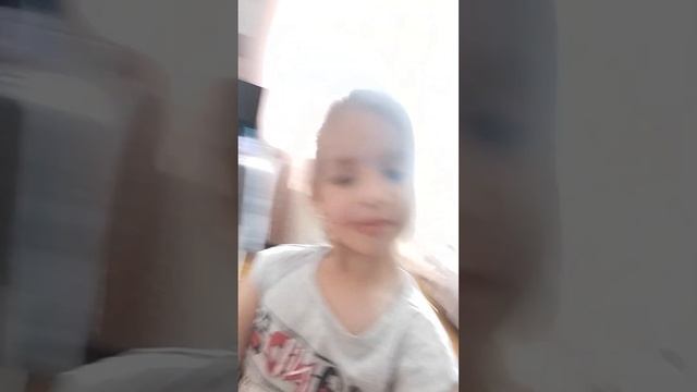 Обзор квартиры. Делаю моё коронное сальто. An overview of the apartment. I do somersaults.