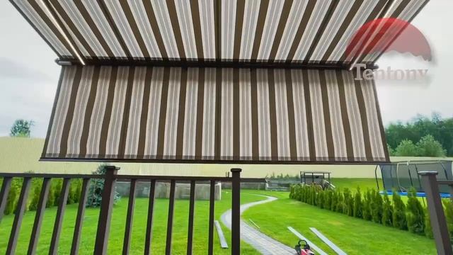 Маркиза складная на террасе Варио-волан с LED подсветкой.