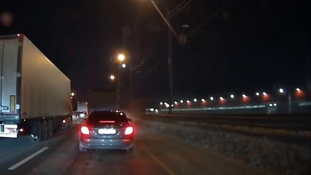 Видимо, в туалет спешил