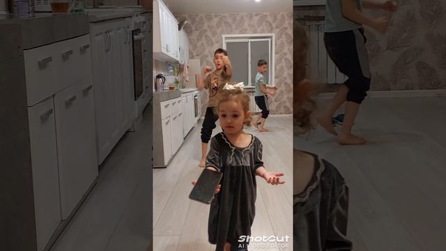 САЛМОН И САМИР