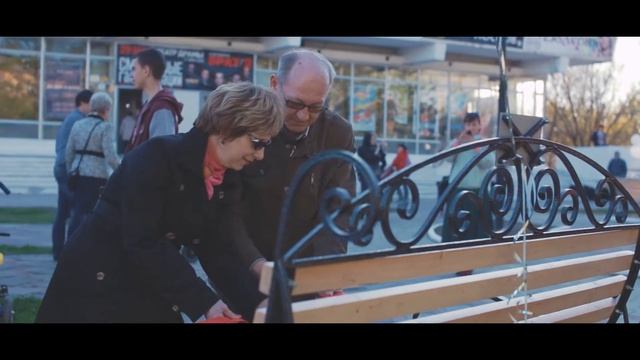 Площадь семьи \ Фамильные Скамейки