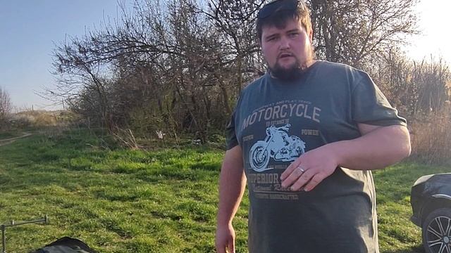 Выбрались на рыбалку с женой.