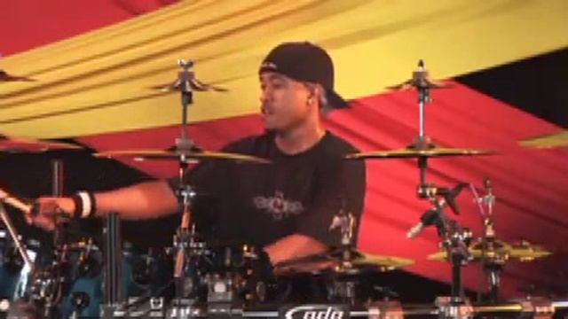 Drummer - Tony Royster Jr (2)