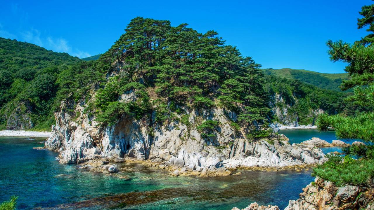 Юг Приморского края - чистейшее море и нереальные красоты.
