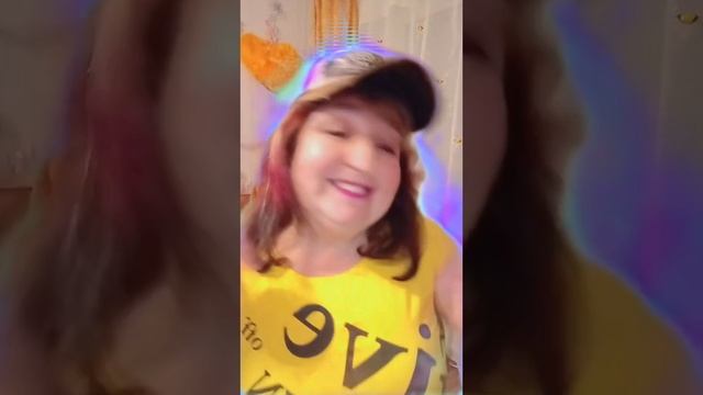 она тебя,не любит