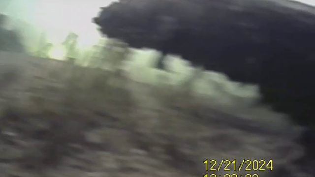 1000035440.mp4Волга.тол.льда 5см.21.12.2024г.