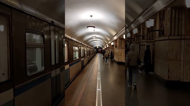 Ст.метро "Электрозаводская"🚇"Русич"- уходящий поезд✋Дорожная романтика Москвы💖17.11.2024