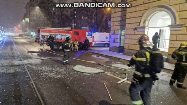 Взрыв произошел в отделении «Сбера» в Санкт-Петербурге