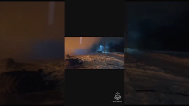 В Таре произошел пожар в частном доме и хозяйственных сооружениях, общей площадью 200 квадратных мет