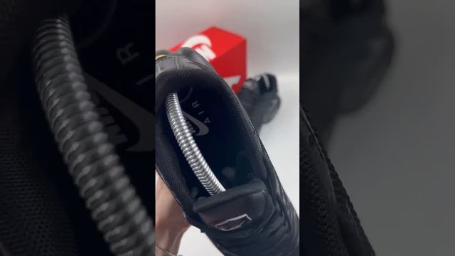 Кроссовки Nike Air Max TN Plus V2