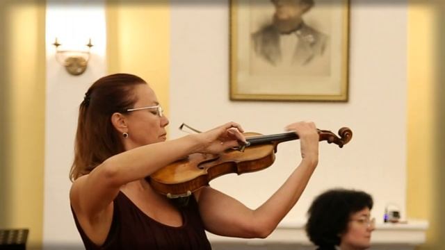 Irina Krasko plays N. Paganini - Cantabile.