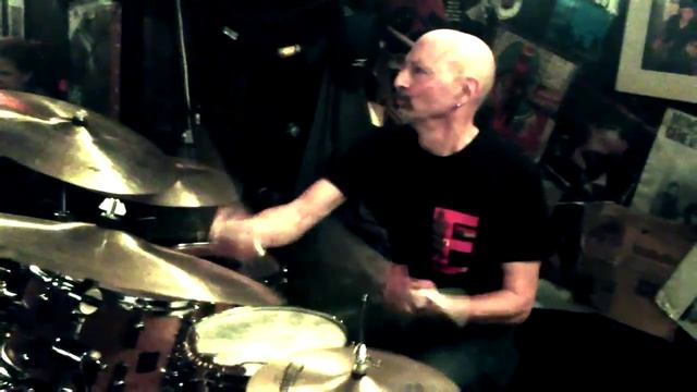 Drummer - Steve Smith (8)