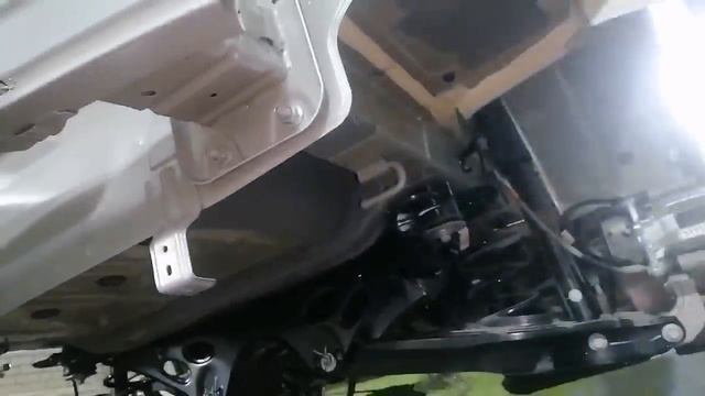 Антикор Geely Atlas 2024. Клей и пенка.