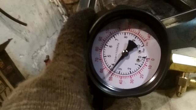 Проверка китайского топливного манометра. Не брать.