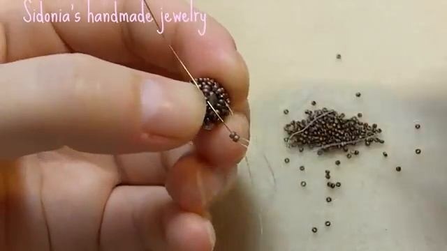 Sidonia's handmade jewelry - Vintage Swarovski beaded earrings (360p)