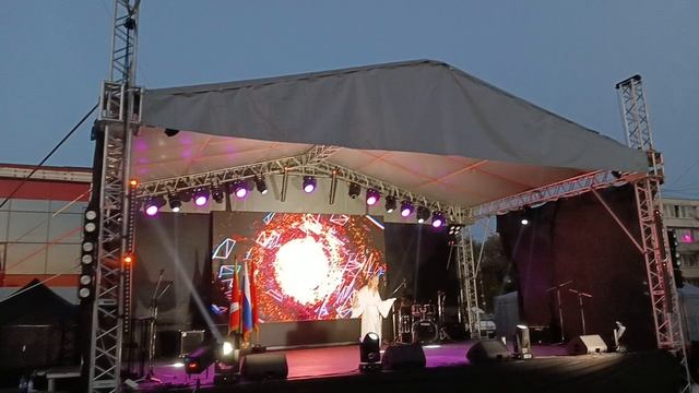 Солнышко в руках.....