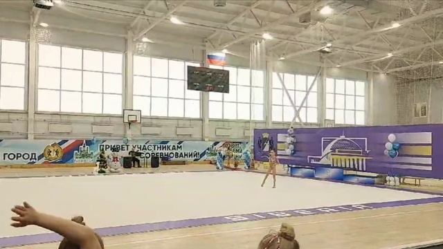 всем привет, это мое первое выступление, как думаете какое место я заняла?