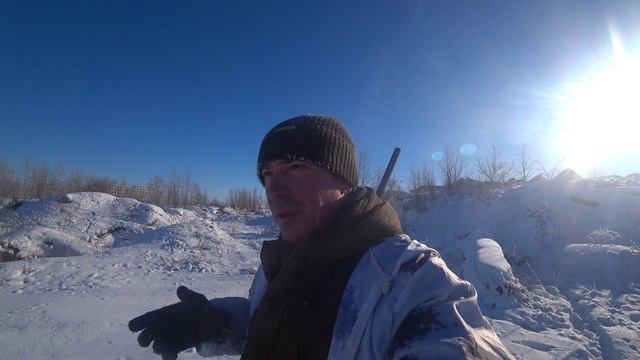 Охота на зайцев среди руин военного гарнизона. В конце " ОСОБНЯК " нищего из глубинки нашего края.