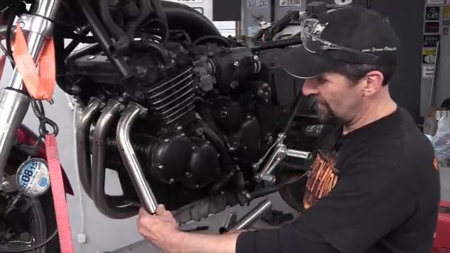 16.Triumph TT Legend, 3-into-1 Header Pipes (Pt3), First Cuts !