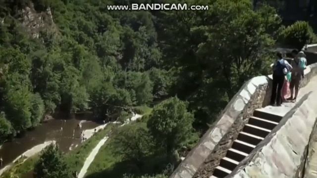 10 САМЫХ СТРАШНЫХ ЗАМКОВ С ПРИВИДЕНИЯМИ