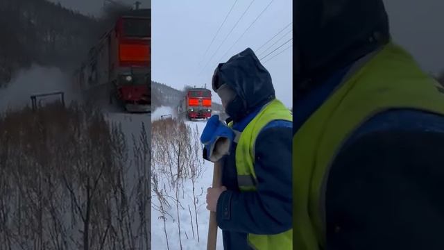 Когда снег лежит на рейсах (^-^)