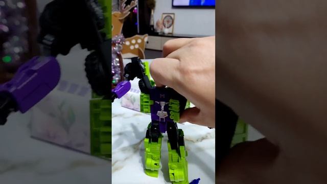 Трансформеры. Играю с мамой
