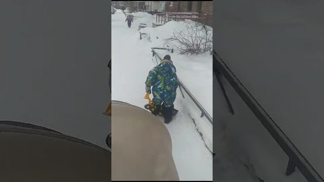 первый снегопад в СПб 2024