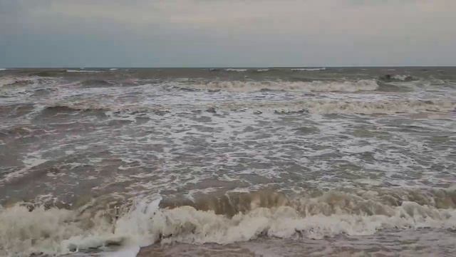 Бесстрашные русские - Взрослые, дети, ничего не боятся! СУПЕР ШТОРМ. А им хоть бы что! #Голубицкая.