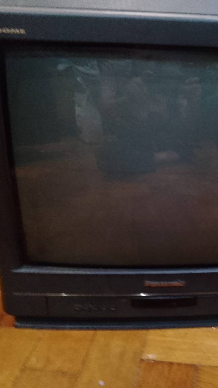 Продаю Телевизор Panasonic TC-21L3R -650 рублей