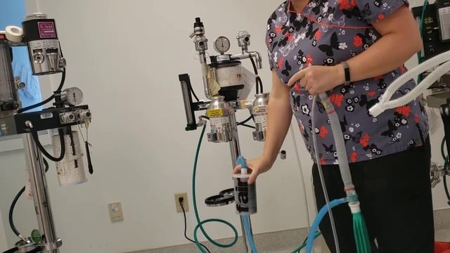 Anesthesia Machine: Non-rebreather hook-up & leak test