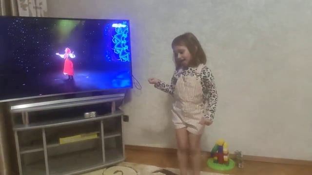 Матушка земля Танцует Арина октябрь 24г