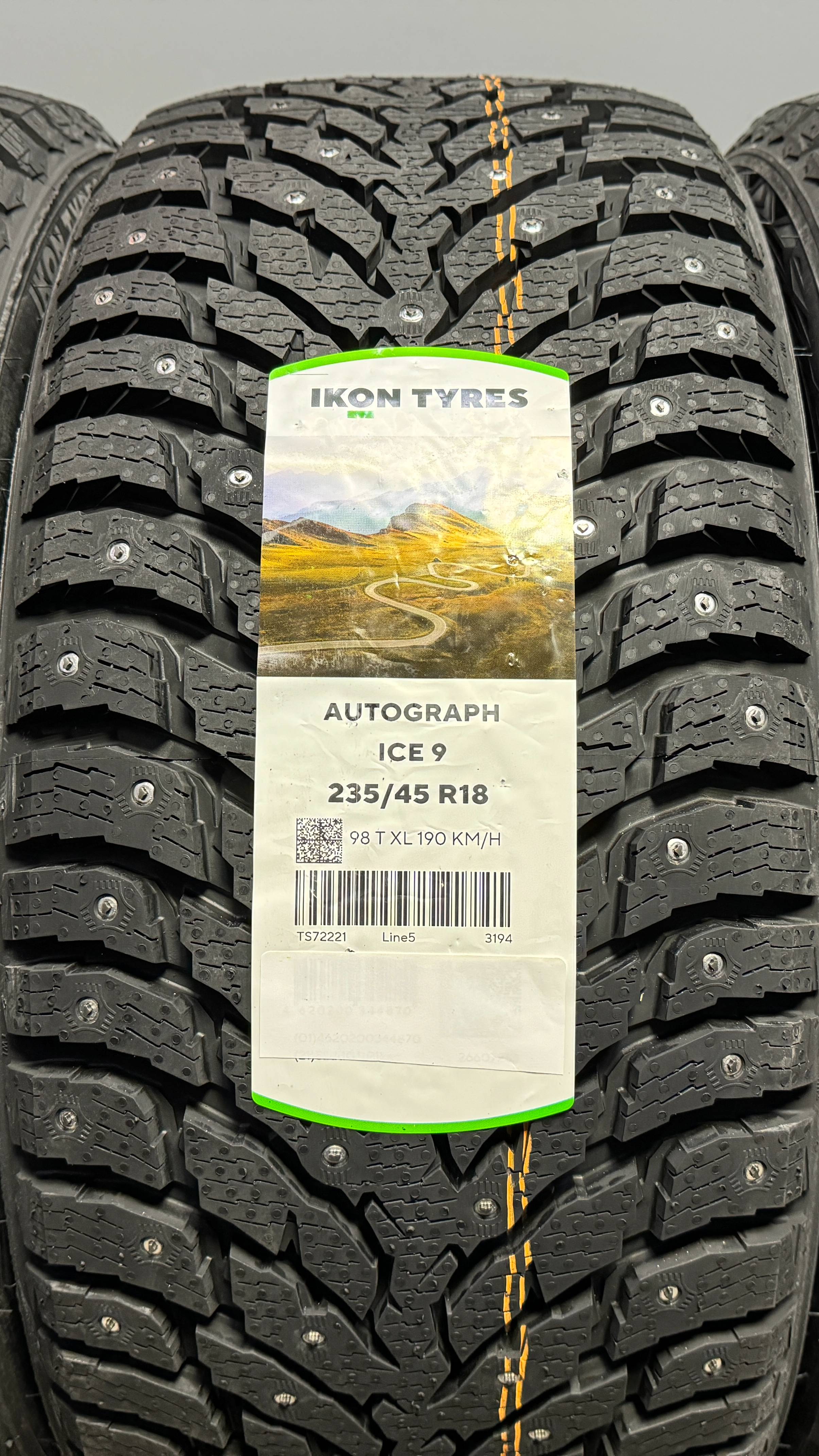 Ikon Tyres Autograph Ice 9 235/45 R18 98T