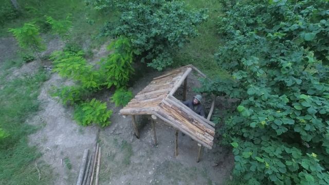 Строительство землянки с камином.