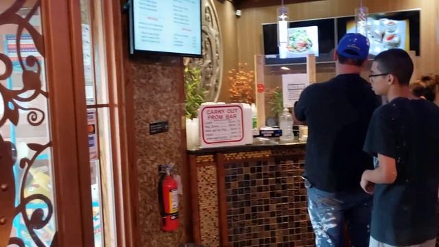 Ездили в Шарлот Северная Каролина по делам, на обратном пути заехали в Чайна Буфет.