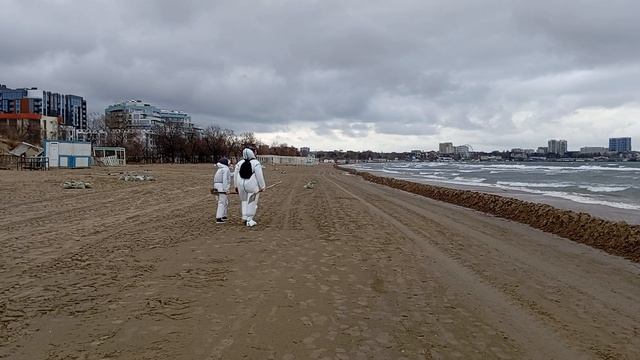 Анапа сегодня  состояние пляжа на пионерском проспекте печальное 22 декабря 2024