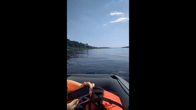 Наше первое небольшое путешествие по Волге! Знакомство с водомоторным миром! Лето 2021г. На ПВХшке!
