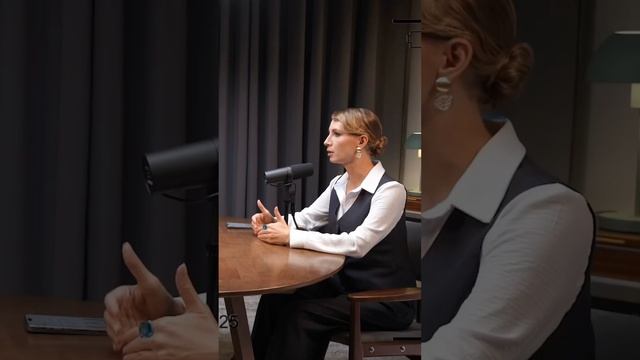 Найм или бизнес? #дизайнчеловека #интервью #проектор #манифестор