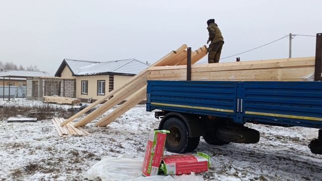 Баня на Новый год размерами6 на 10м с большой терассой , заезд на участок