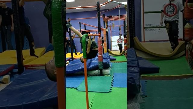 Занятия на ПереКладине 17.10.24 Упражнения на Турнике в Зале ФВСА. СКК "Вместе"