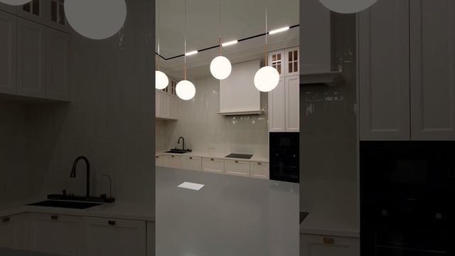 Красивенная кухня-гостиная #ремонтподключ #interiordesign #home #дизайнинтерьера #kitchen #кухня