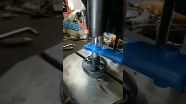 Клепальный станок THW-5-8