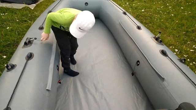 Обзор ПВХ лодки Пиранья 320 Q5 SLX