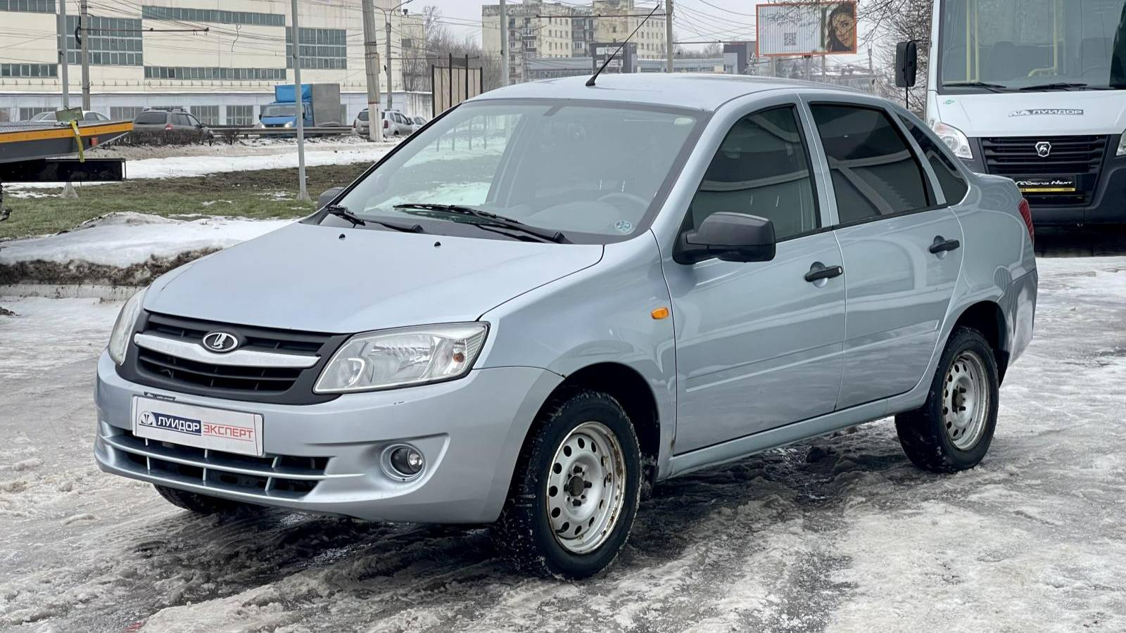 LADA (ВАЗ) Granta 1.6 MT (87 л.с.) 2014