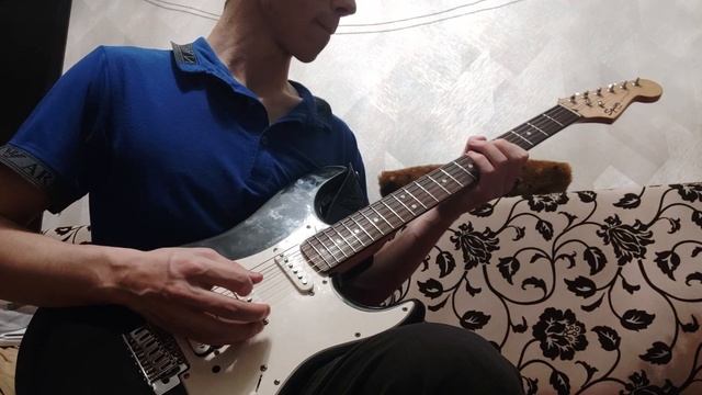 Fender Squier Bullet Strat + Line 6 Spider IV 15 продам