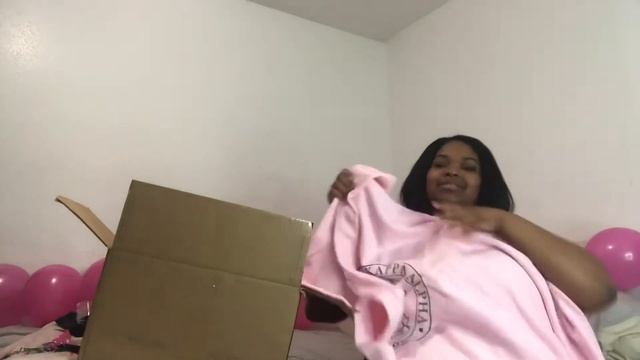 SURPRISING MY BEST FRIEND WITH AKA GIFTS| LATE BIRTHDAY CELEBRATION